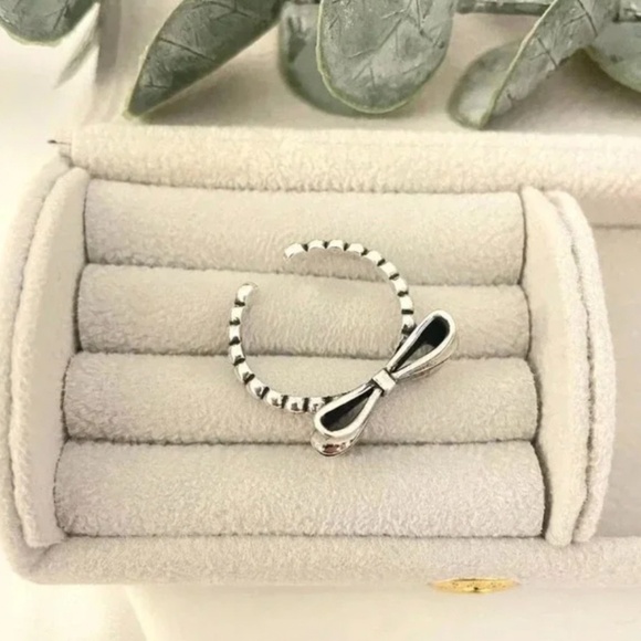 925 Sterling Silver Bow Ring Minimalist Ring Dainty Ring Band Stackable Ring - Picture 5 of 6